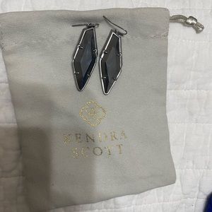 Kendra Scott grey stone earrings